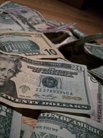 money, currency, cash, dollar, dollars, american, united states, us, usa, investment, financial, banking, finance, business, savings, rich, profit, commerce, bills, invest, pay, loan, economy, salary, finances, abundance, shopping, wealthy, wealth, tax, taxes, bank, gray business, gray money, gray shopping, gray finance, gray shop, gray bank, gray company, gray economy, money, money, money, money, money, wealthy, wealthy, impuesto a las ganancias